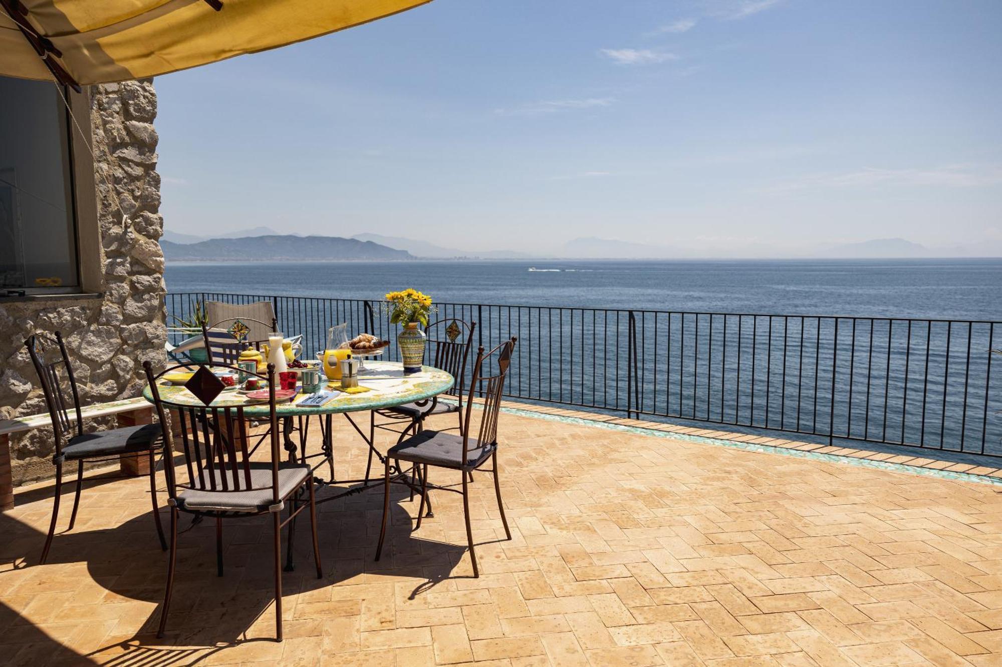 Villa Levante - Direct Sea Access - Full Sea View - Amalfi Coast Cetara Εξωτερικό φωτογραφία