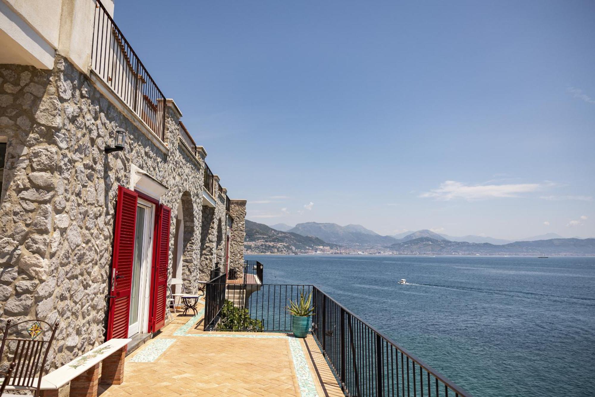 Villa Levante - Direct Sea Access - Full Sea View - Amalfi Coast Cetara Εξωτερικό φωτογραφία